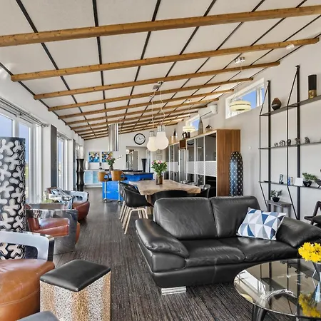 Luxurious With Sauna And 5-person Outdoor -1018