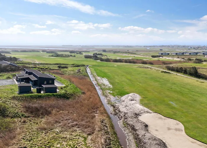 Luxurious With Sauna And 5-person Outdoor -1018 * Ringkobing