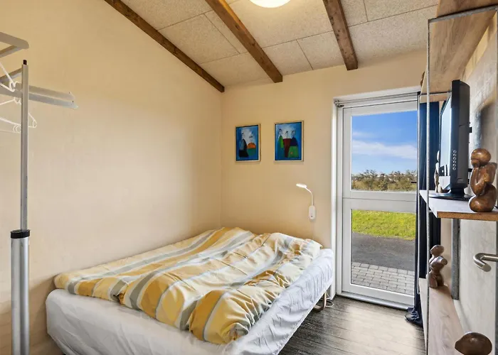 Luxurious With Sauna And 5-person Outdoor -1018 * Ringkobing